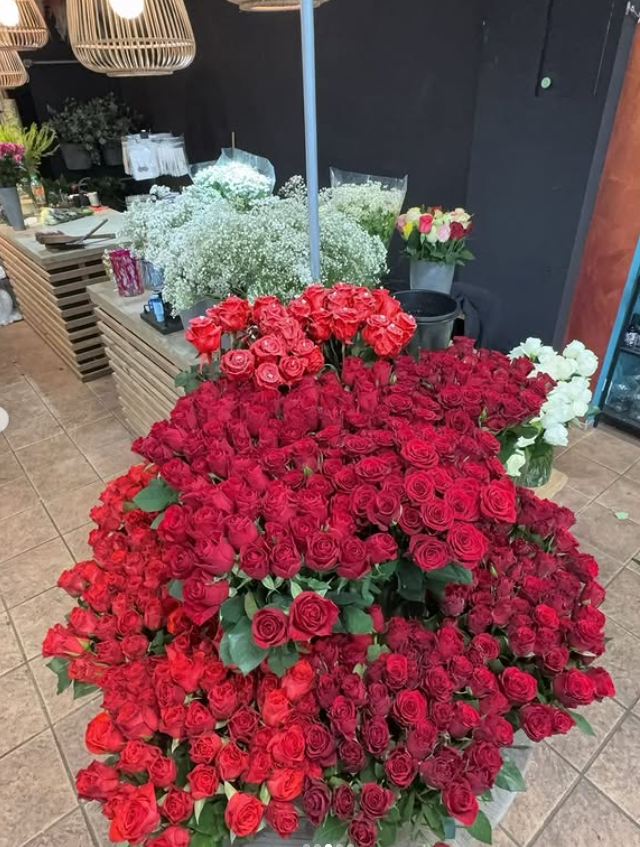 Rote Rosen Arrangement